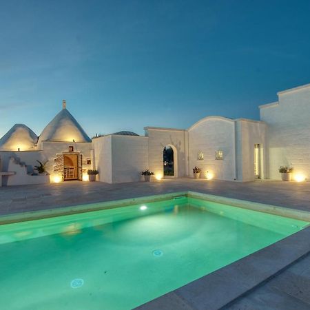 Trullo Amelie Villa Остуни Екстериор снимка