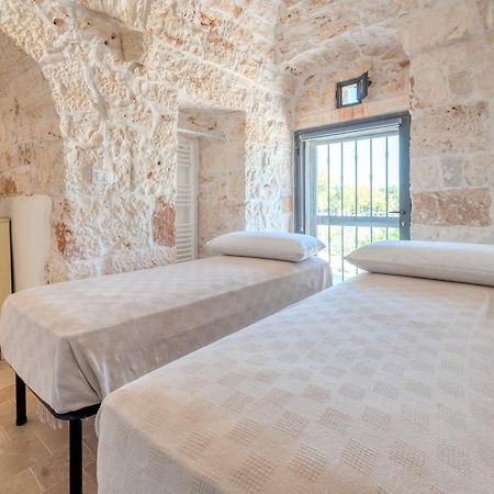 Trullo Amelie Villa Остуни Екстериор снимка