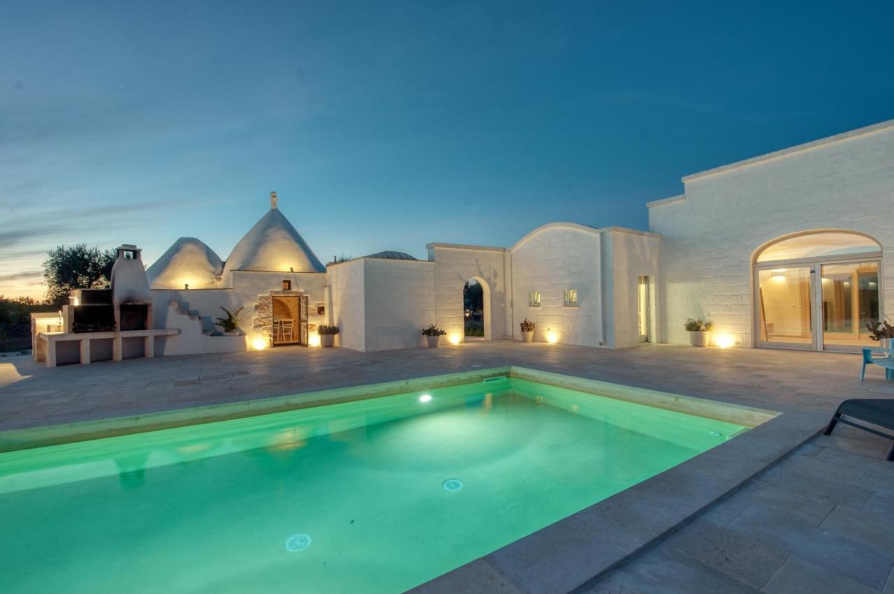 Trullo Amelie Villa Остуни Екстериор снимка