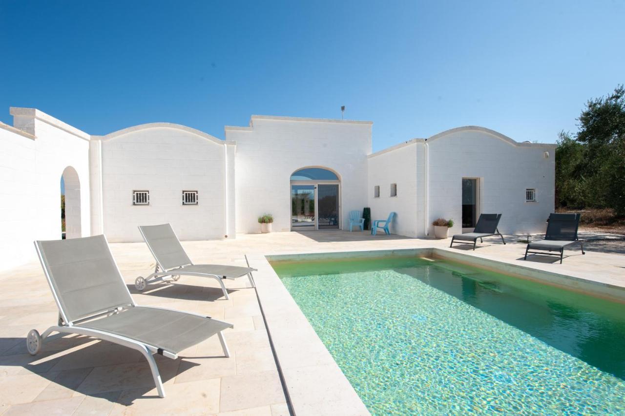 Trullo Amelie Villa Остуни Екстериор снимка